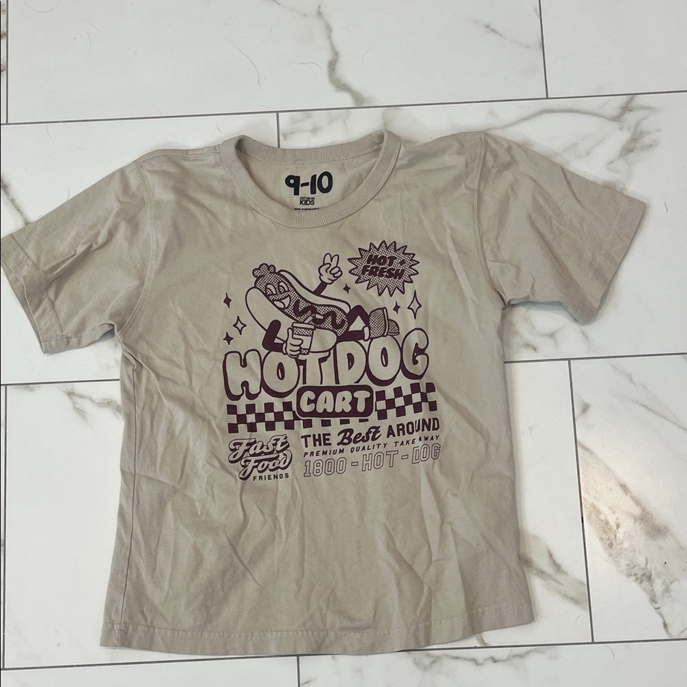 Cotton On Beige Graphic 'Hot Dog Cart' Tee